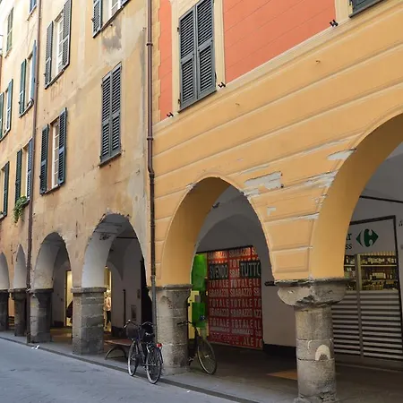 Lägenhet La Terrazza Sul Centro Chiavari